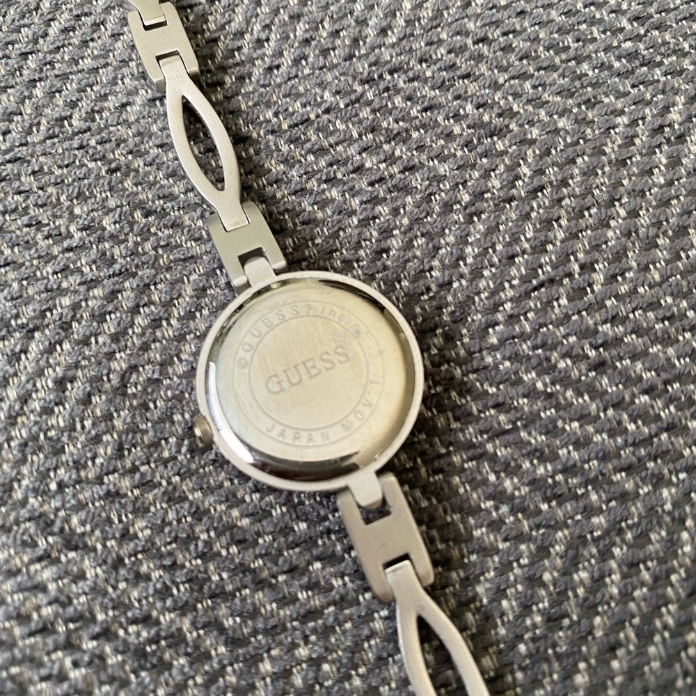 Guess Women’s Watch - Picture 6 of 6